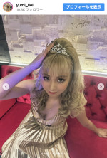 ゆみちぃ、ドラマのオフショットからキャバ嬢姿を公開　※「ゆみちぃ（木村友美）」Instagram