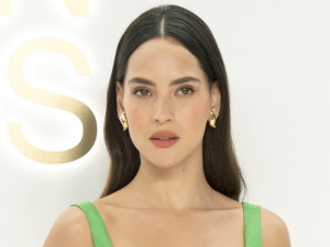 『スーパーマン』続編、マキシマ役にジェイソン・モモア恋人のアドリア・アルホナが決定