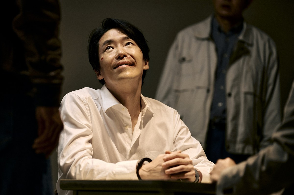 福士蒼汰のパンプアップした肉体際立つ!『TOKYO BURST』“最狂ヴィラン”場面写真解禁