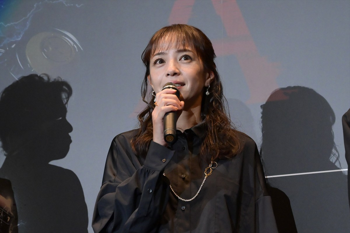 要潤、賀集利樹ら『アギト』舞台あいさつに登場「100歳までアギトを頑張ります！」