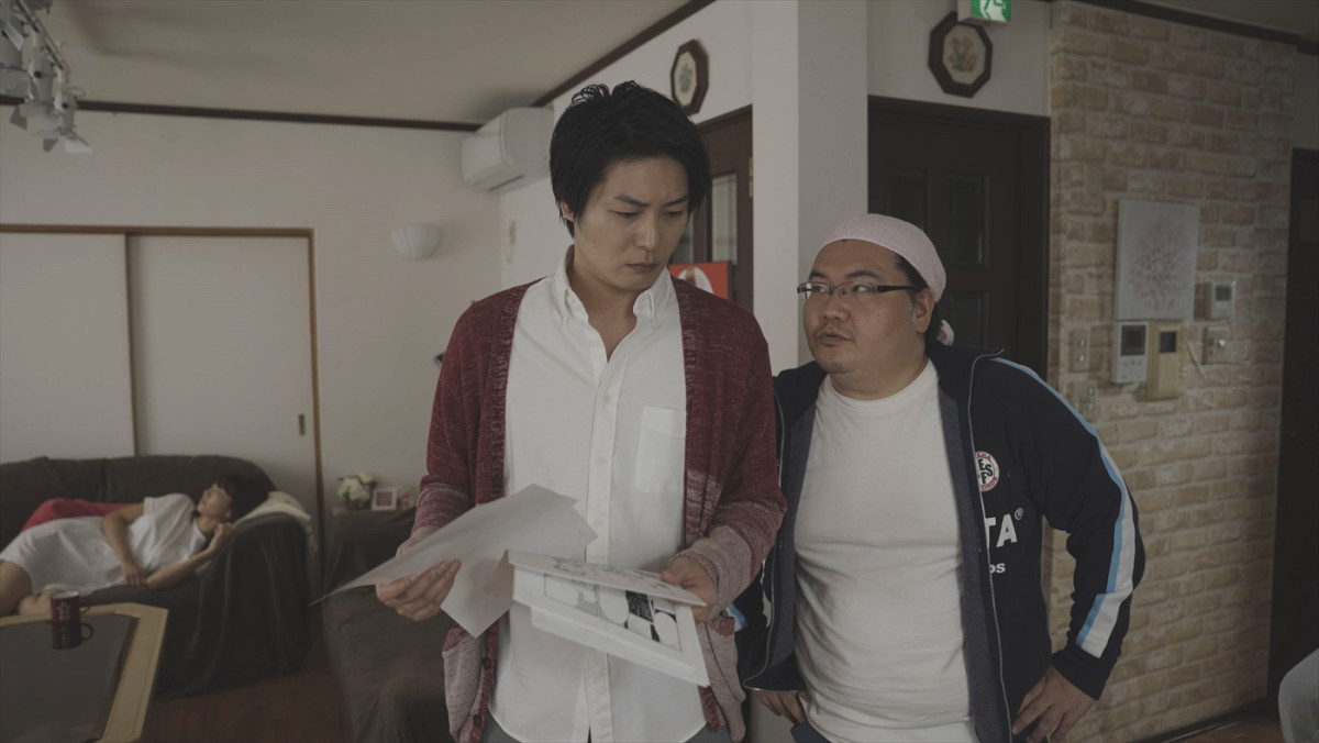山崎真実主演！　映画『軋み』本編冒頭映像解禁　マンションの一室で繰り広げられる異色サスペンス