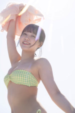『SPA!デジタル写真集　和泉芳怜「愛くるしいボディ」』より