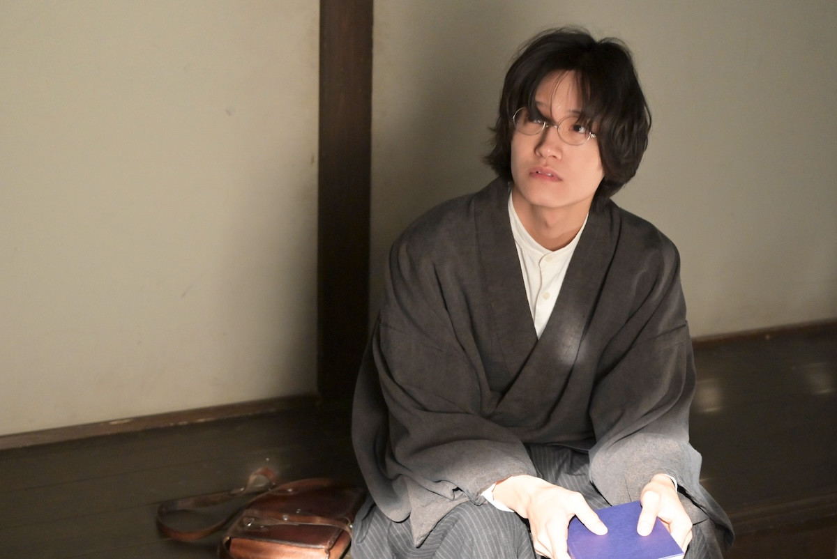 『風、薫る』“美津”水野美紀、まさかの行動にネット爆笑　接客姿には称賛も「母上強すぎ」「さすがすぎる」