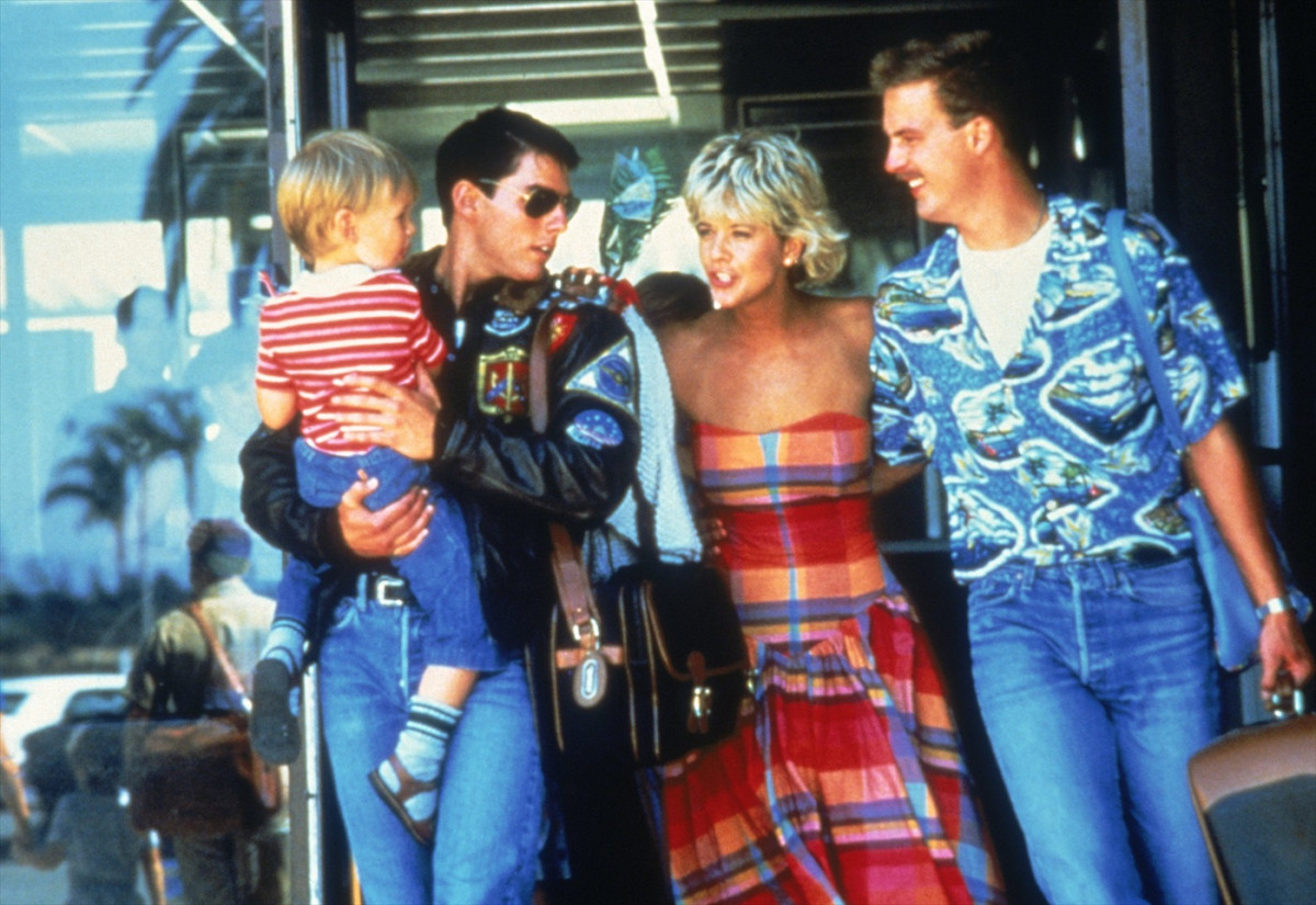 『トップガン』40周年記念上映　トム・クルーズが“アンセム”を口ずさむ特別映像＆懐かしの場面写真到着