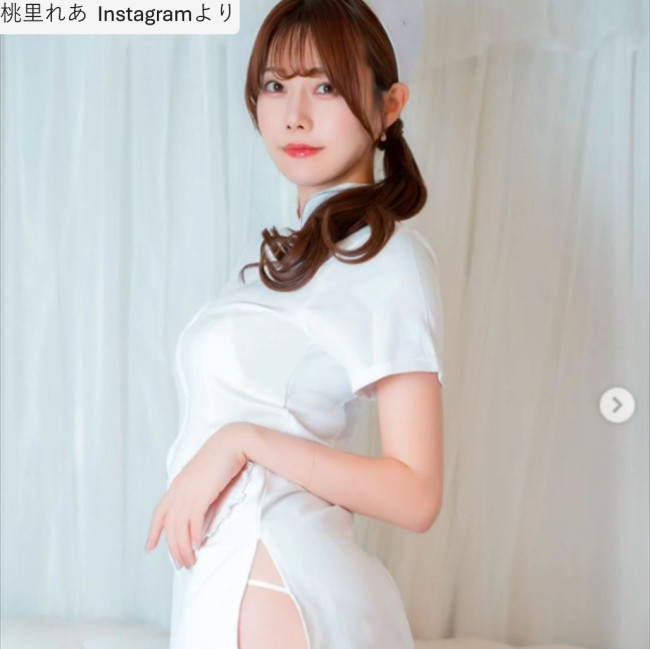 桃里れあ、ソロショット　※「桃里れあ」Instagram