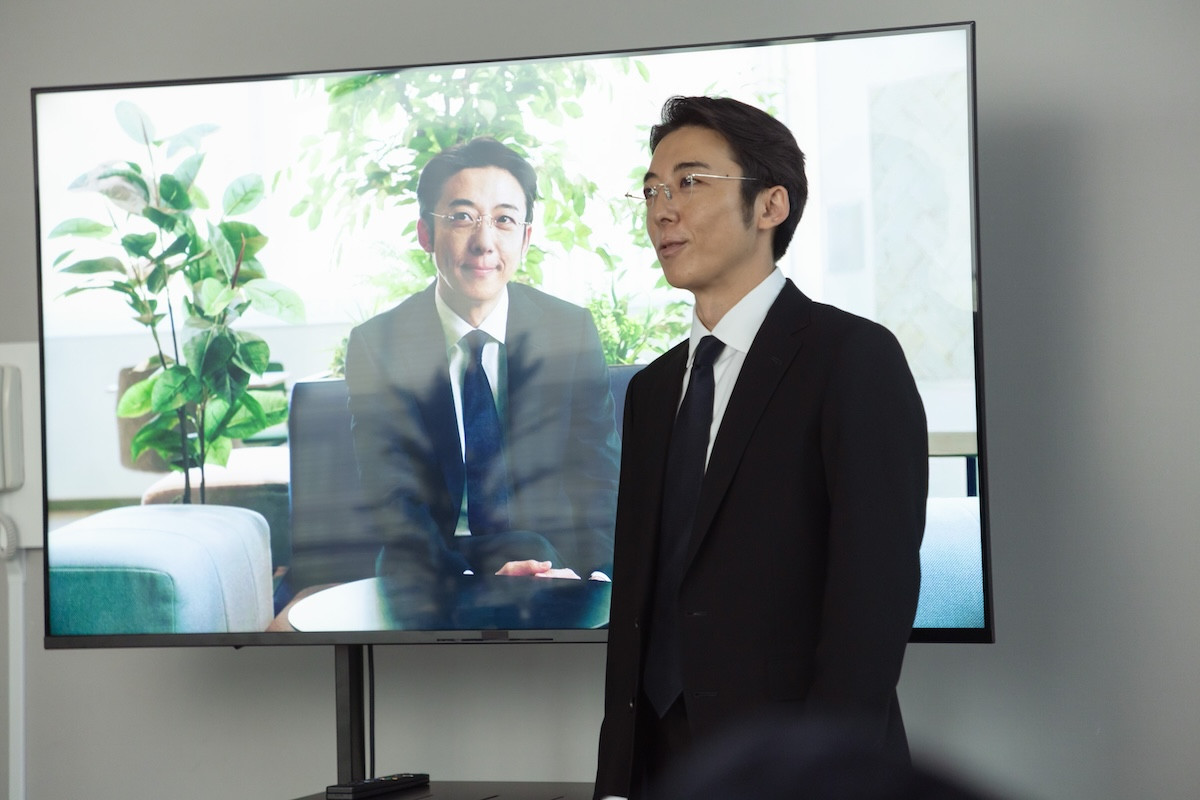 『リボーン』第5話 “光誠”高橋一生、平成に生きる光誠の“影武者”として重要な交渉に挑む