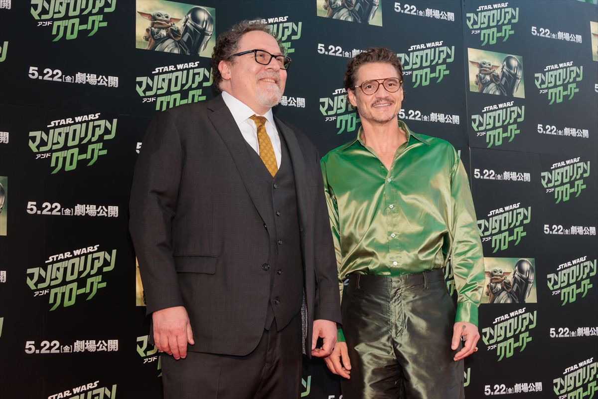 中島裕翔、結婚後初の公の場　 “大切な人を守る”和傘を『スター・ウォーズ』ペドロ・パスカルらにプレゼント