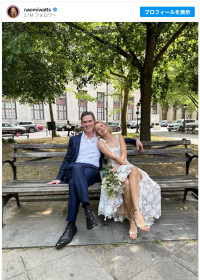 ビリー・クラダップとの結婚3周年をお祝い！　未公開写真をシェア　※「ナオミ・ワッツ」Instagram