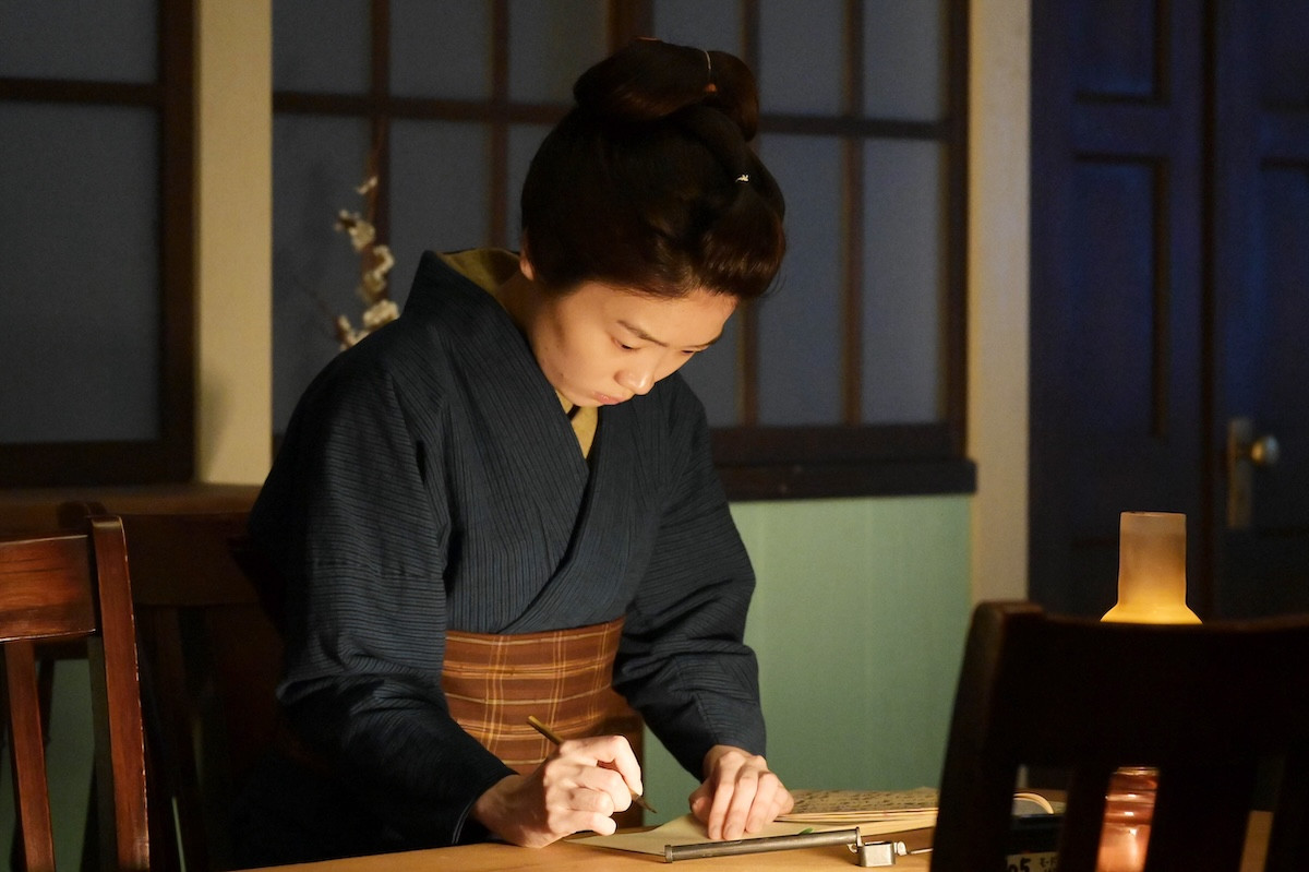 明日の『風、薫る』“りん”見上愛、授業を受ける“ツヤ”東野絢香を支えようとする