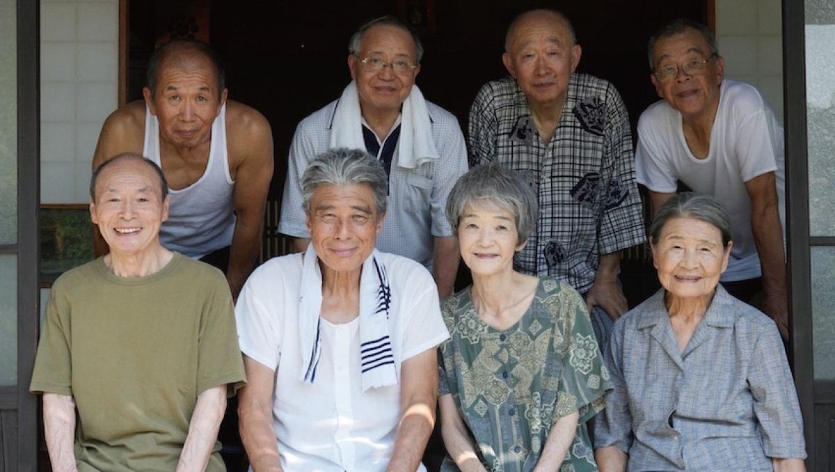 舘ひろし主演『免許返納!?』劇中政府広報CM＆ポスター公開 大地真央
