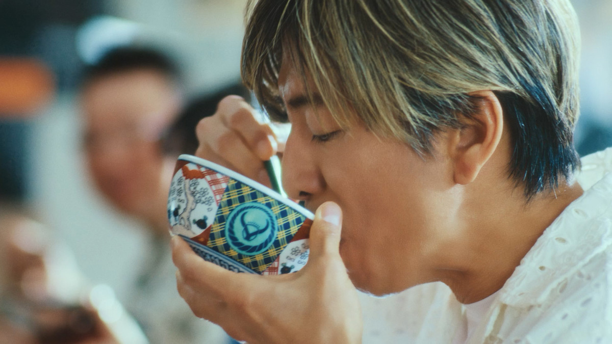 木村拓哉出演の吉野家新TVCM、6.4より放映開始「夏の元気をいただきますっ」　