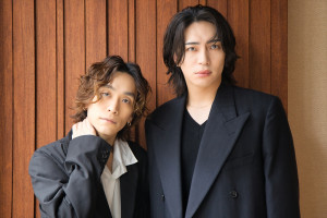 （左から）平間壮一、松下優也