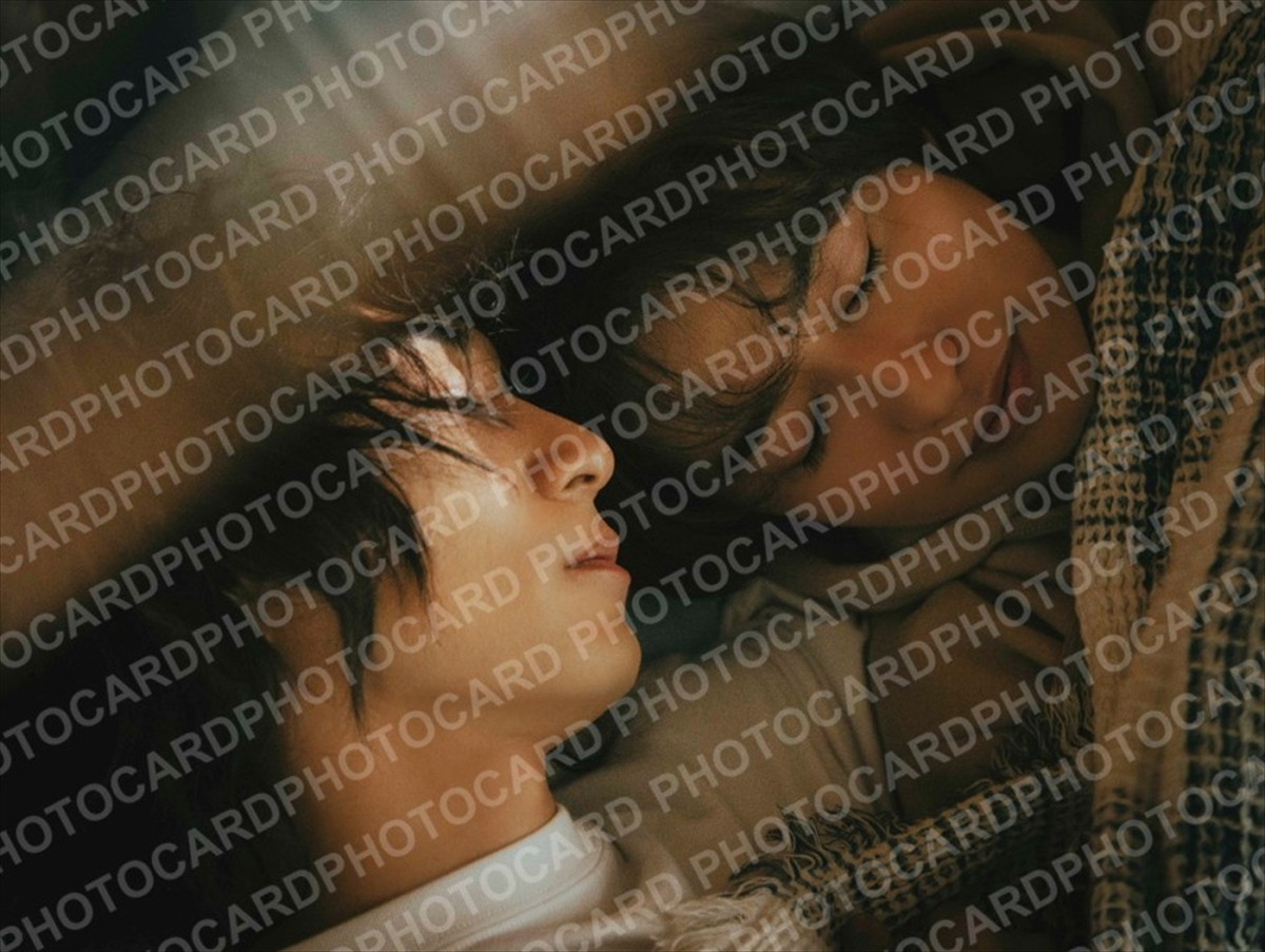 武田航平×渋谷謙人『スモークブルーの雨のち晴れ』公式デジタル写真集カット特別公開　紙版予約スタート