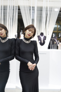 パリでの「MIKIMOTO」プレスプレビューに登場した北川景子