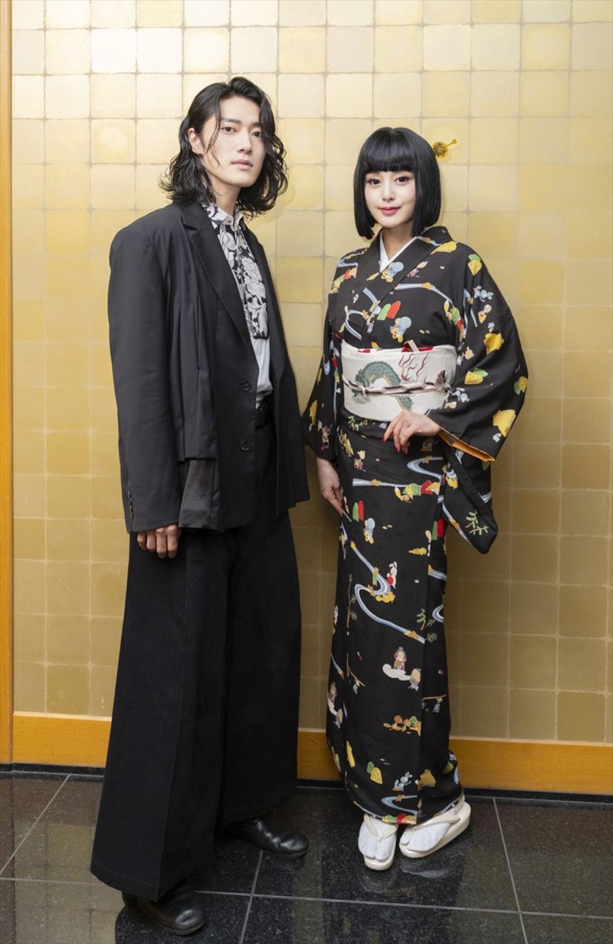 藤原紀香は「なんでもやっちゃう、やり遂げる力がある人」脚本・末原拓馬と挑む国民的アニメ舞台化　その思いとは