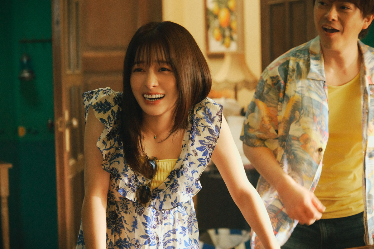 橋本環奈『バカンスの法則』スタート、チェ・ジョンヒョプの“衝撃の正体”判明！（ネタバレあり）