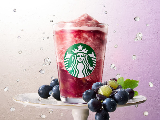 スタバ、“巨峰”が主役の新作ビバレッジ8．17発売！　大人のフローズンティー＆香るソーダ