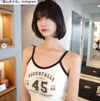 瀧山あかね、ソロショット　※「瀧山あかね」Instagram