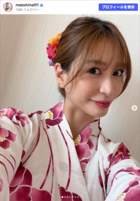 “港区女子”系AKB48OG,、かわいらしいインスタショット　※「大島麻衣」Instagram