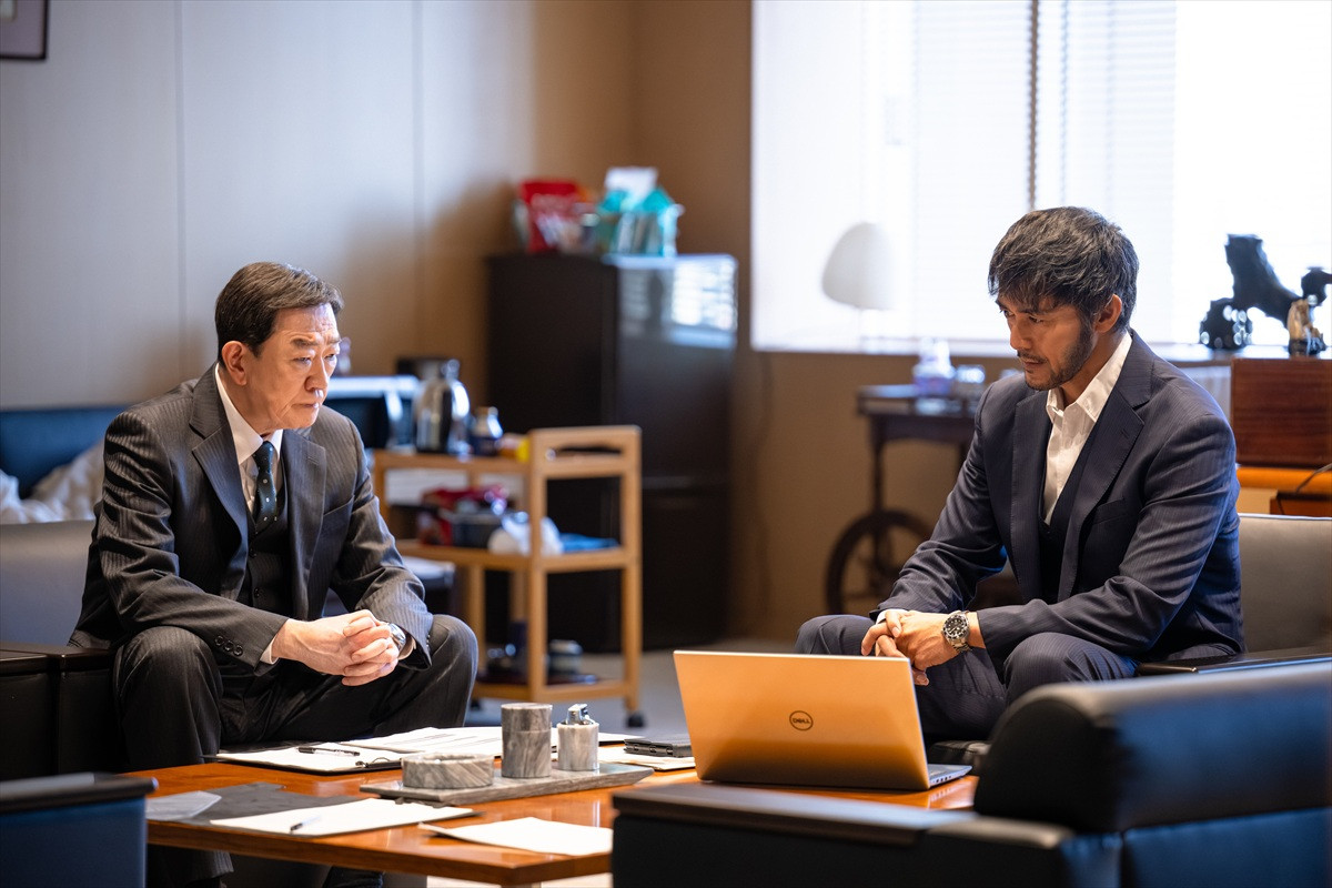 『VIVANT』“野崎”阿部寛、シンシー潜入の理由にネット騒然「大きな渦か…」「めちゃくちゃ壮大」（ネタバレあり）