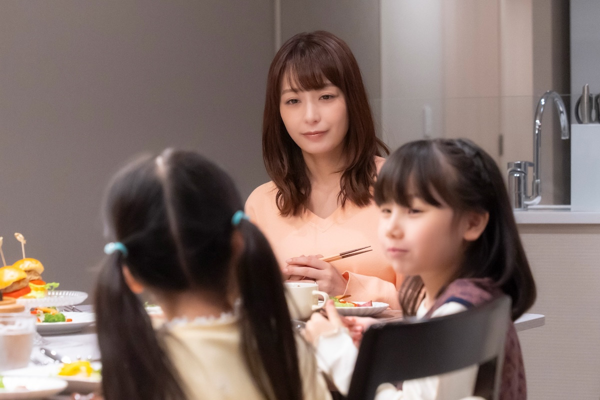 『おちたらおわり』第9話 “明日海”宇垣美里と“孔美子”篠田麻里子をつなぐ残酷な真実が判明！