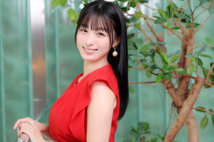 高野真央