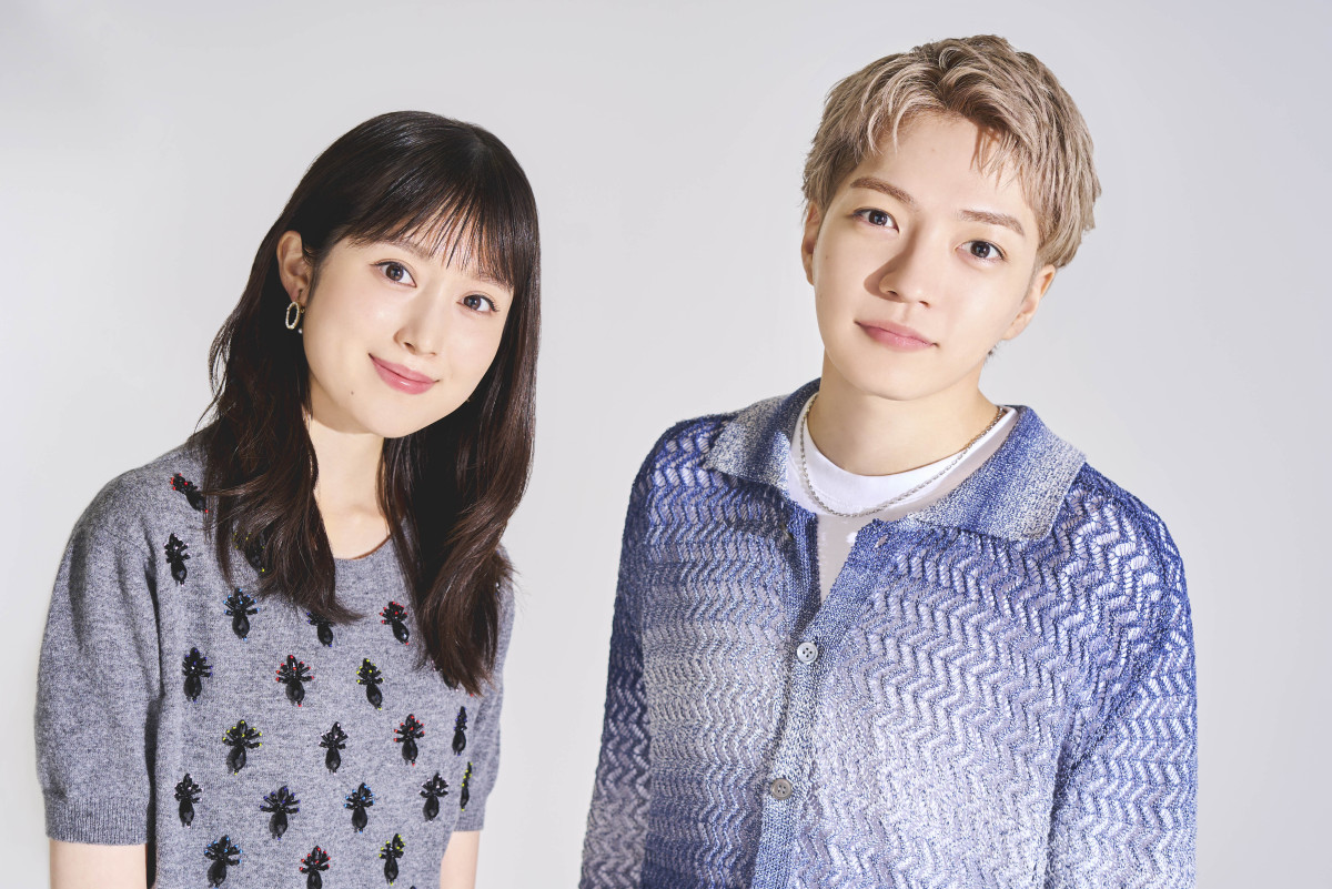 （左から）福本莉子、西畑大吾