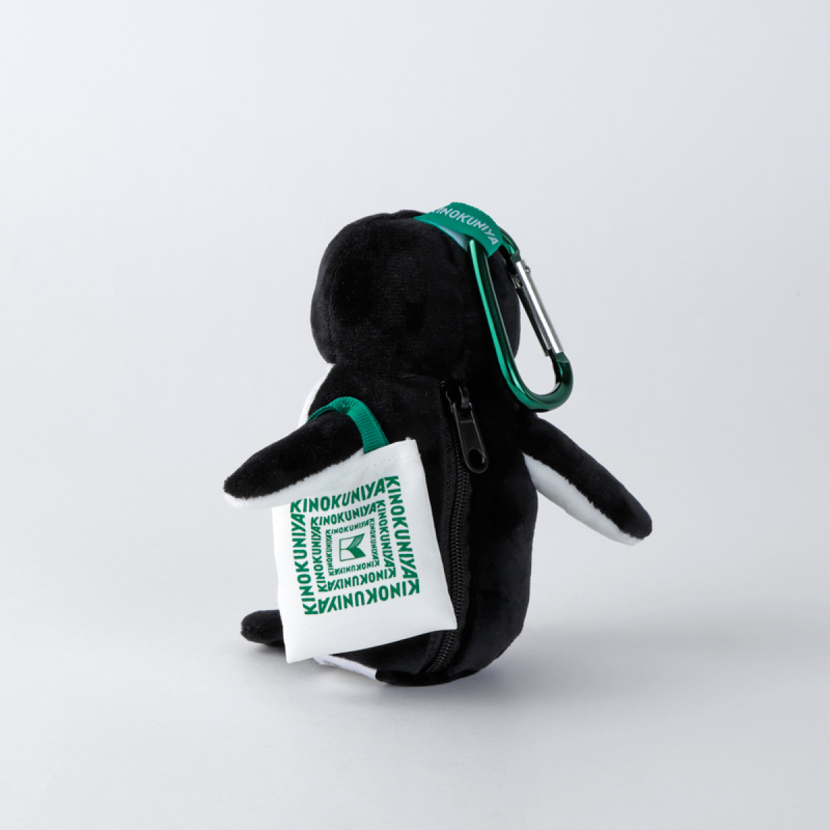 261001_「紀ノ国屋」最後の“Suicaのペンギン”グッズ
