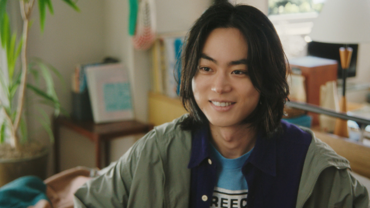 菅田将暉、セカストCMに初出演　恋人や家族との休日をリアルに描く