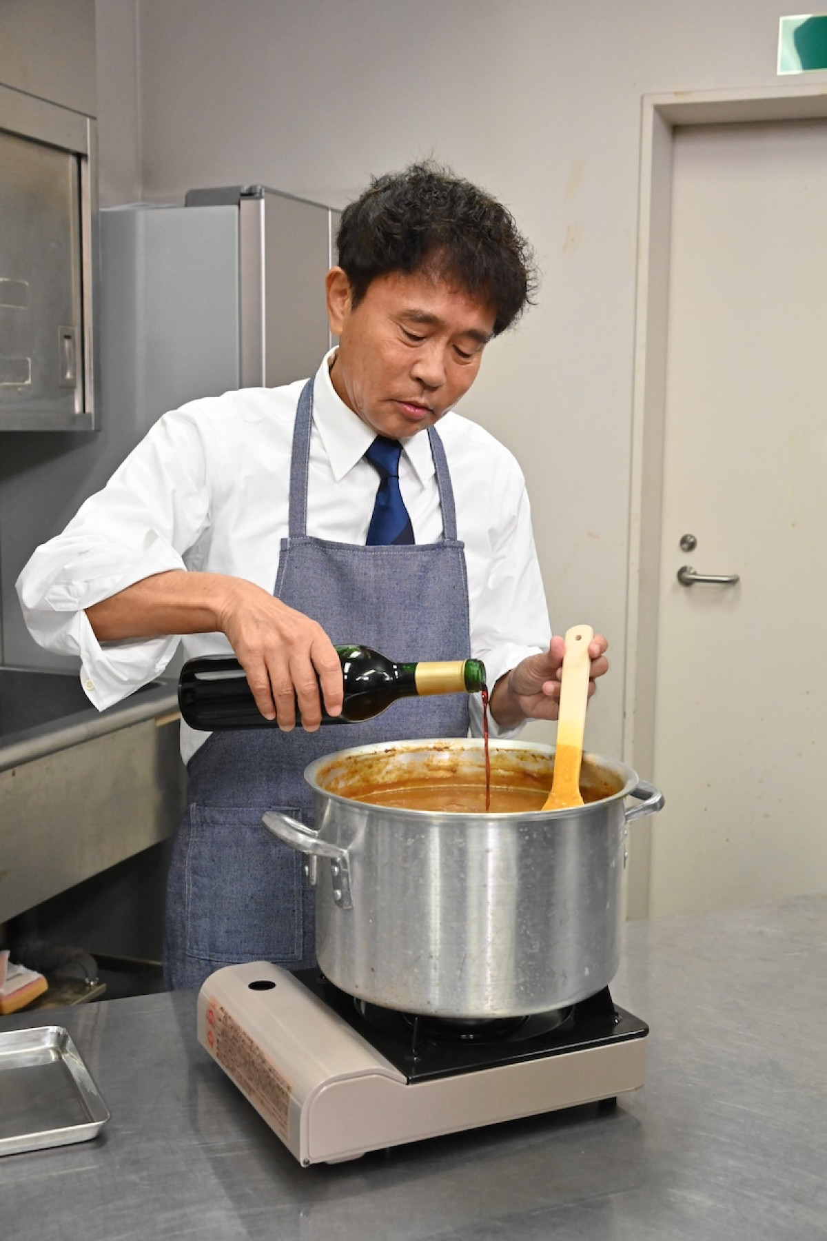 『芸能人格付けチェック』9.26放送　浜田雅功のカレーで「映す価値なし」危機！　天童よしみ＆キムラ緑子が涙