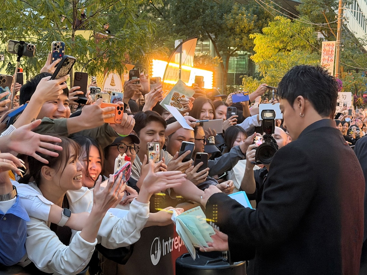 小栗旬『バッド・ルーテナント：トウキョウ』世界初上映！　三池崇史監督がトロント映画祭への思い語る