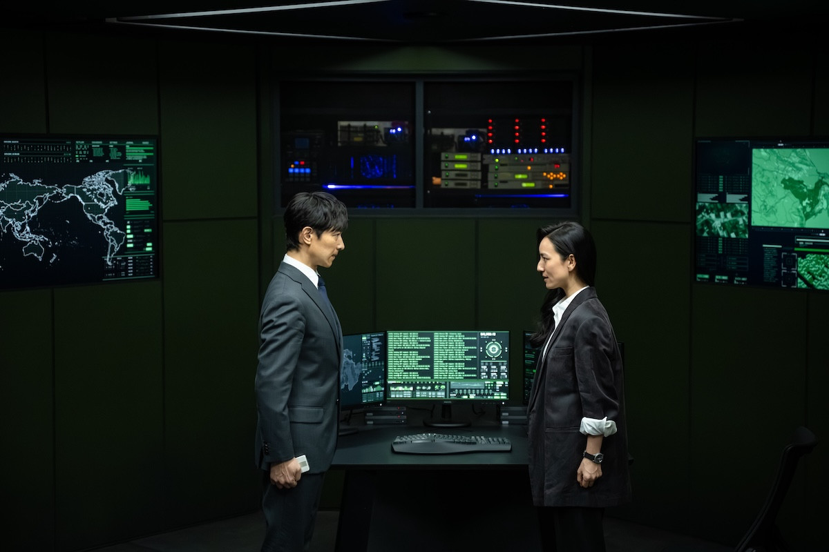 『VIVANT』“別班レディ”レイヤマダ、ついに“乃木”堺雅人と対面！ 主要勤務歴判明にネット「優秀」「メロすぎる」