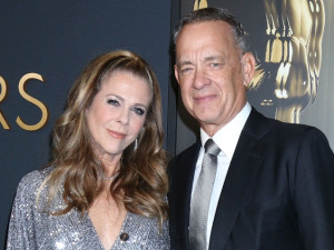 トム・ハンクス＆リタ・ウィルソン夫妻（2024年）