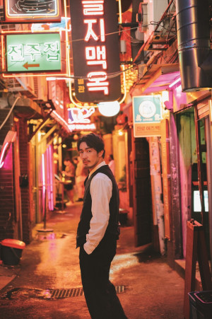 大谷亮平1st写真集『ROAD AHEAD』カット