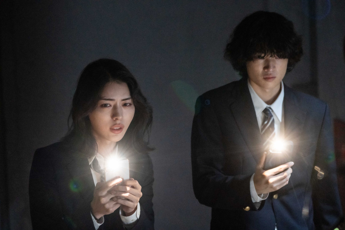 早瀬憩主演ホラー映画『呪いのスマホ』　迫りくる死の連鎖を描くジェットコースター級の本予告解禁
