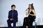 釜山国際映画祭ワールドプレミア上映会舞台挨拶に参加した（左から）丸山隆平(SUPER EIGHT)、と沢尻エリカ
