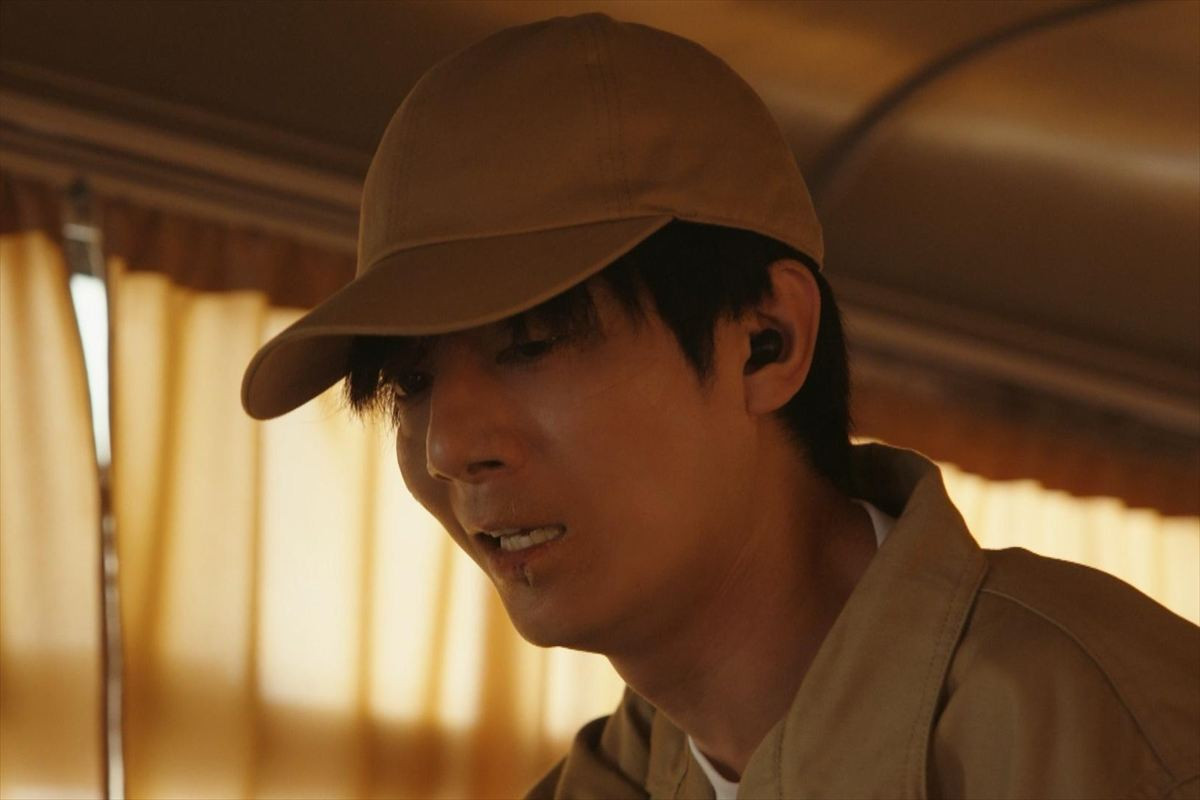 西山潤、堺雅人の“乃木力”に圧倒「お芝居がまったくブレない」『VIVANT』インタビュー
