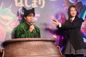映画『ビリーと魔法のはじまり』 新日本版声優発表 ハロウィンイベントに登壇した（左から）生田斗真、畑芽育