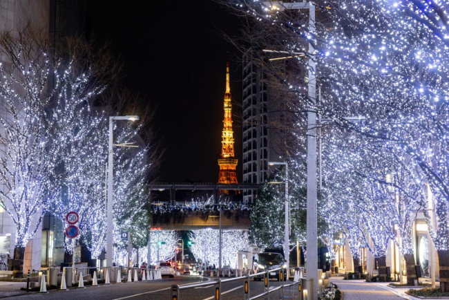 六本木ヒルズ“けやき坂イルミネーション”開催へ！　クリスマスマーケットやツリーも登場