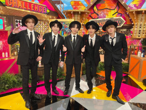 『M！LKの爆裂ミッション』より（左から）M！LKの山中柔太朗、塩崎太智、吉田仁人、曽野舜太、佐野勇斗