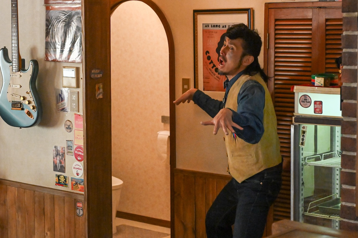 『不適切にもほどがある！』SP 朝ドラ共演者の濃厚ラブシーンにツッコミ続々「濃い絵面」「複雑すぎるw」