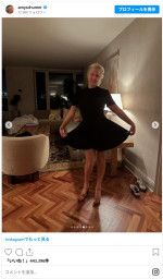 激やせしたエイミー・シューマー、無加工の水着姿を披露　※「エイミー・シューマー」インスタグラム