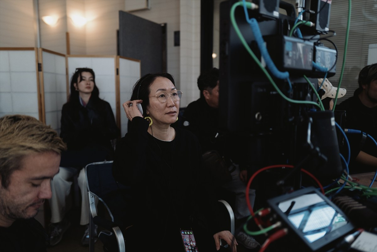 ブレンダン・フレイザー×柄本明らの撮影風景を収めた映画『レンタル・ファミリー』メイキングカット公開