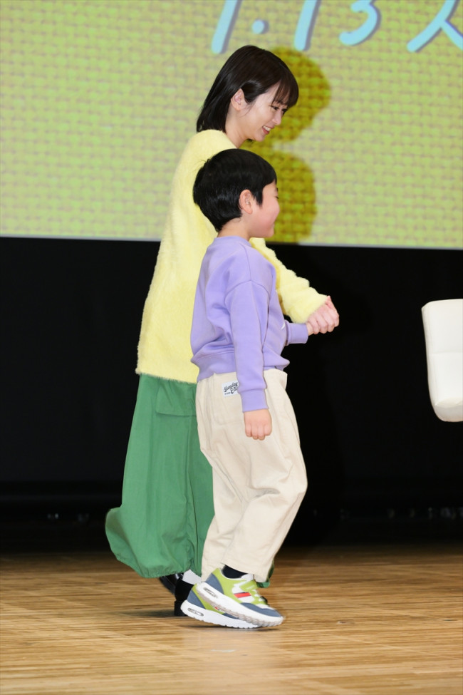 写真）小瀧望、保育園の先生役でモテモテ「楽しんでやらせてもらってい