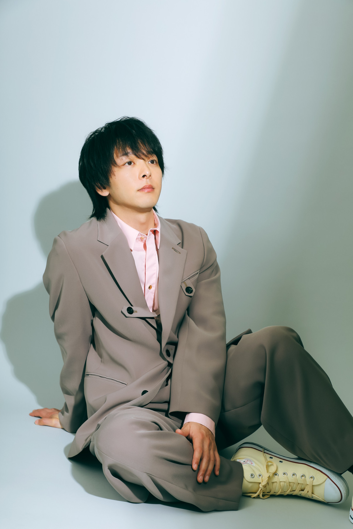 中村倫也「汗をかかずにお金をもらうのが怖い」　“容易な成功”への抵抗と仕事の美学