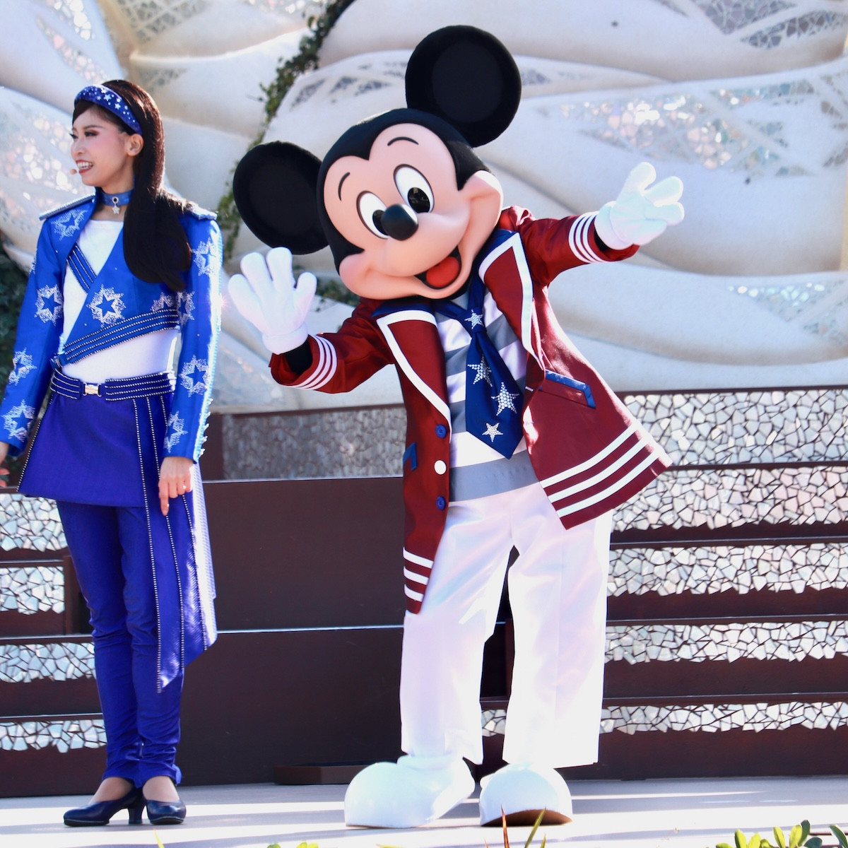 20260113_ステージショー「ダンス・ザ・グローブ！