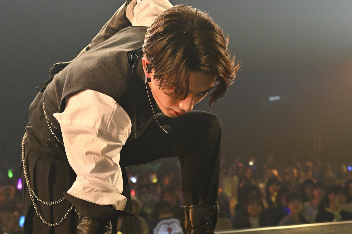 『DREAM STAGE』“吾妻”中村倫也、手作り鍋にツッコミ続々「色が気になるw」「ジャイアン飯すぎるww」