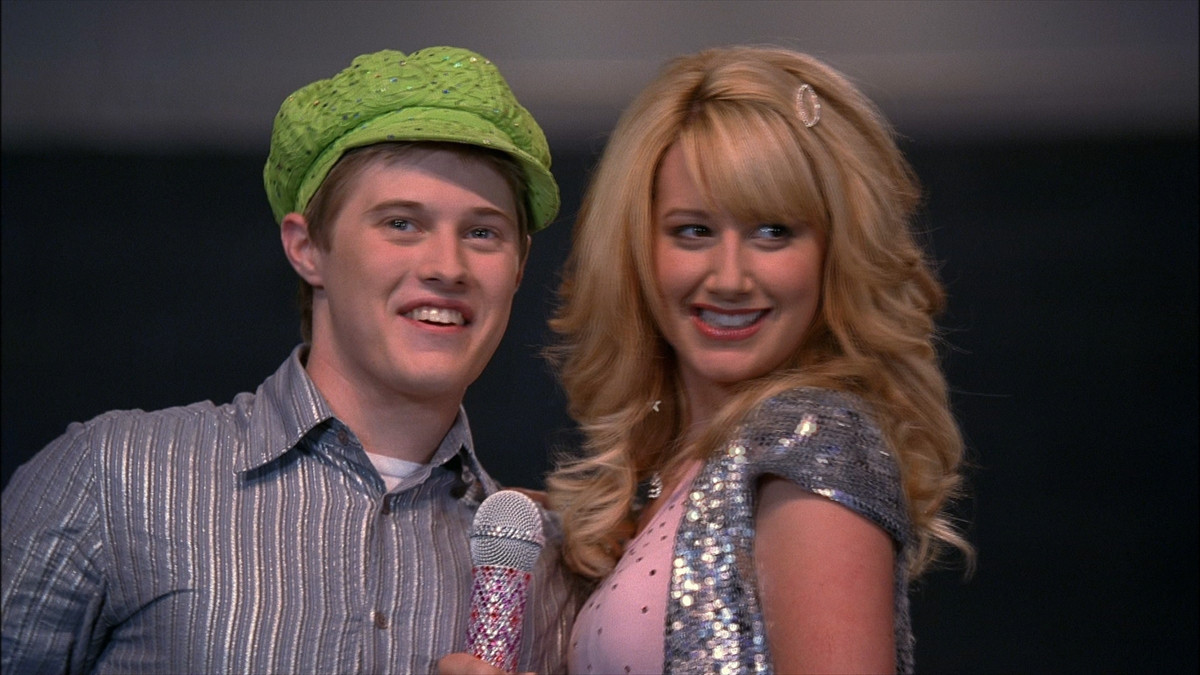 『ハイスクール・ミュージカル』17曲のMVがディズニープラスに！　20周年を記念して