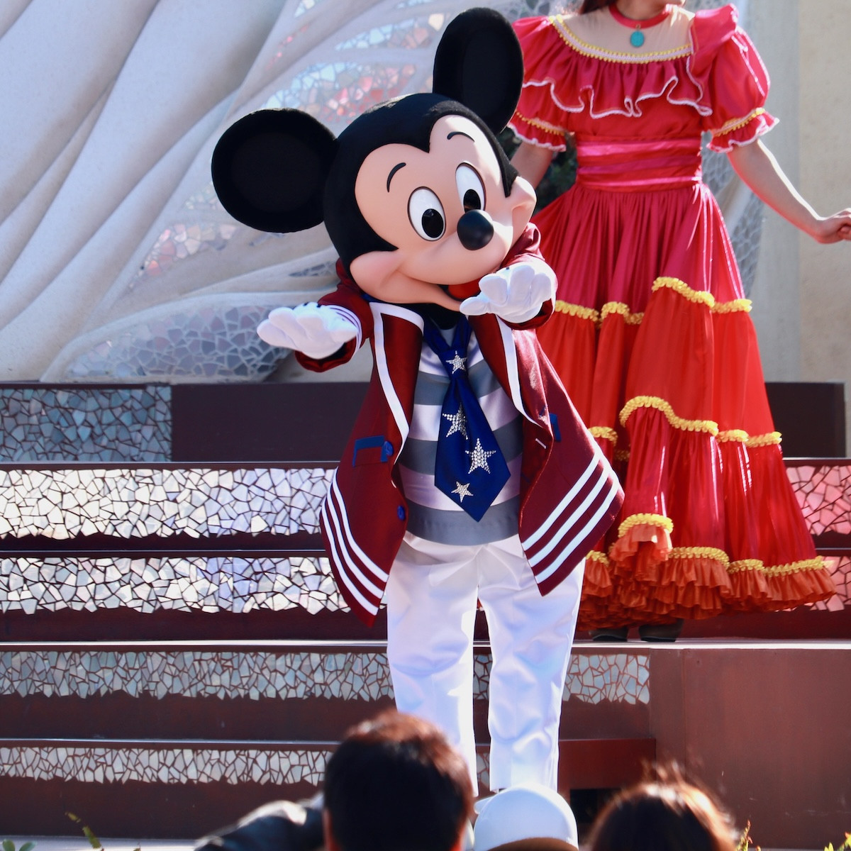 20260113_ステージショー「ダンス・ザ・グローブ！