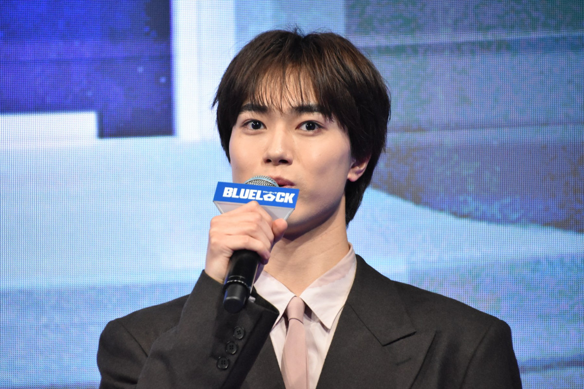 高橋恭平、実写映画『ブルーロック』出演は「財産に」　なにわ男子・藤原丈一郎と走り込み＆道枝駿佑からボールプレゼントも